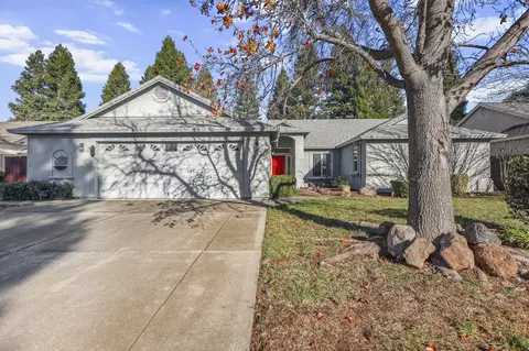 3086 Henrys Fork Dr, Redding, CA 96002