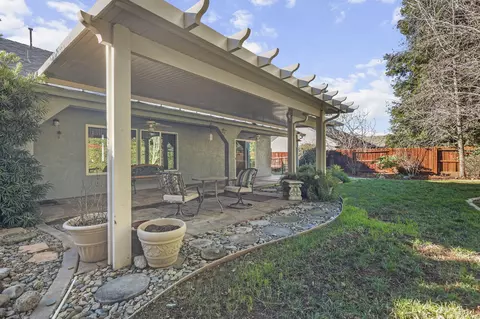 Exterior - 3086 Henrys Fork Dr, Redding, CA 96002 photo 4 of 8