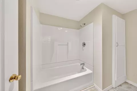 Bath - 7682 Brokeoff Meadows Rd, Shingletown, CA 96088 photo 3 of 3