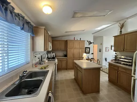 4722 Maple Trl, Redding, CA 96003 photo 3