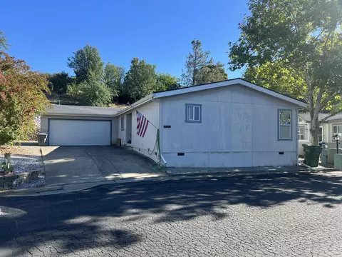 4722 Maple Trl, Redding, CA 96003