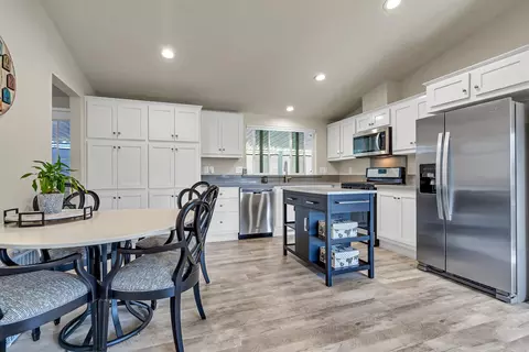 740 Sweetgum Trl, Redding, CA 96003 photo 13