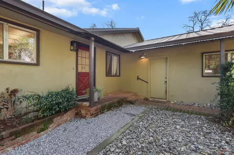 Exterior - 11131 Sara Dr, Redding, CA 96003 photo 10 of 32