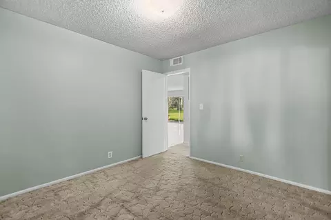 Bedroom - 11131 Sara Dr, Redding, CA 96003 photo 2 of 9
