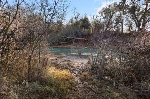 View/Area - 11131 Sara Dr, Redding, CA 96003 photo 8 of 20