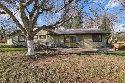 Exterior - 11131 Sara Dr, Redding, CA 96003 photo 20 of 32