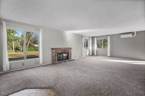 Living - 11131 Sara Dr, Redding, CA 96003 photo 2 of 7
