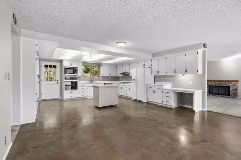 Kitchen - 11131 Sara Dr, Redding, CA 96003 photo 2 of 2