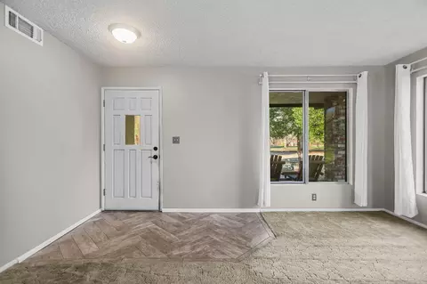 Entry Way - 11131 Sara Dr, Redding, CA 96003 photo 1 of 2
