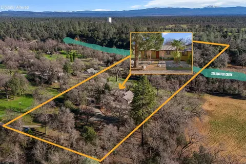 View/Area - 11131 Sara Dr, Redding, CA 96003 photo 4 of 20