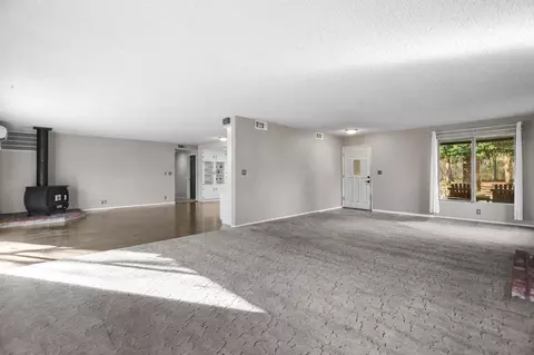 Living - 11131 Sara Dr, Redding, CA 96003 photo 6 of 7