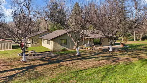 Exterior - 11131 Sara Dr, Redding, CA 96003 photo 29 of 32
