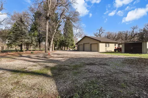 Exterior - 11131 Sara Dr, Redding, CA 96003 photo 5 of 32