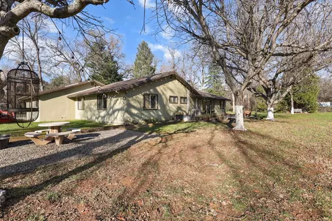 Exterior - 11131 Sara Dr, Redding, CA 96003 photo 21 of 32