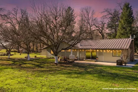 Exterior - 11131 Sara Dr, Redding, CA 96003 photo 12 of 32