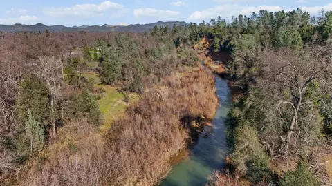 View/Area - 11131 Sara Dr, Redding, CA 96003 photo 9 of 20