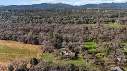 View/Area - 11131 Sara Dr, Redding, CA 96003 photo 14 of 20