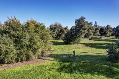 5537 Olive St, Anderson, CA 96007 photo 11