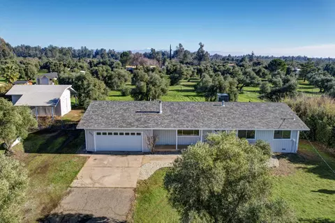 5537 Olive St, Anderson, CA 96007 photo 3