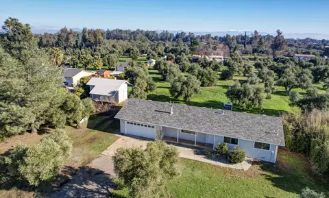 5537 Olive St, Anderson, CA 96007