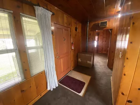 Entry Way - 230 Myrtle St, Chester, CA 96020 photo 2 of 4