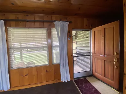 Entry Way - 230 Myrtle St, Chester, CA 96020 photo 1 of 4