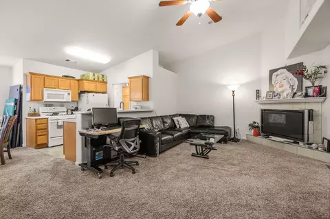 Living - 732 Stonebriar Trl, Redding, CA 96003 photo 1 of 2