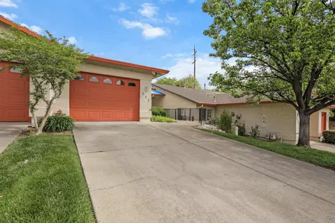 Exterior - 732 Stonebriar Trl, Redding, CA 96003 photo 5 of 5