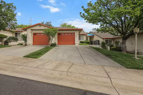Exterior - 732 Stonebriar Trl, Redding, CA 96003 photo 4 of 5