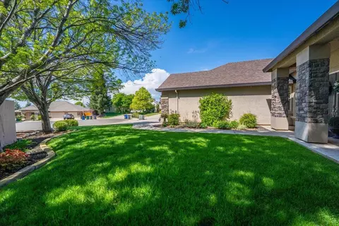 Exterior - 3647 Laver Ct, Redding, CA 96002 photo 31 of 32
