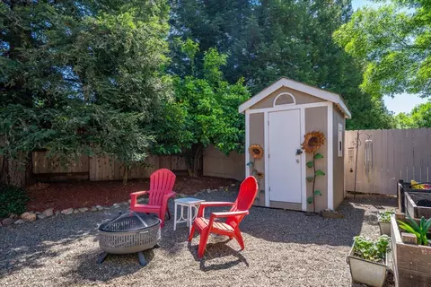 Exterior - 3647 Laver Ct, Redding, CA 96002 photo 16 of 32