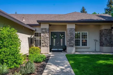 Exterior - 3647 Laver Ct, Redding, CA 96002 photo 30 of 32