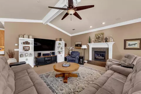 Living - 3647 Laver Ct, Redding, CA 96002 photo 5 of 5