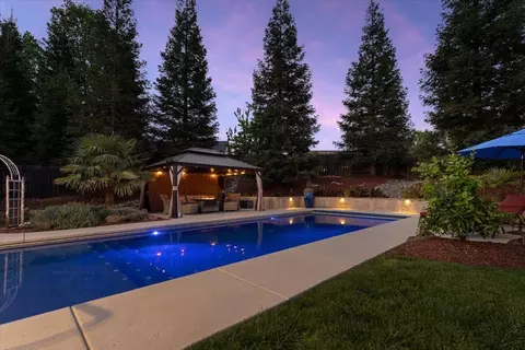 Exterior - 3647 Laver Ct, Redding, CA 96002 photo 7 of 32