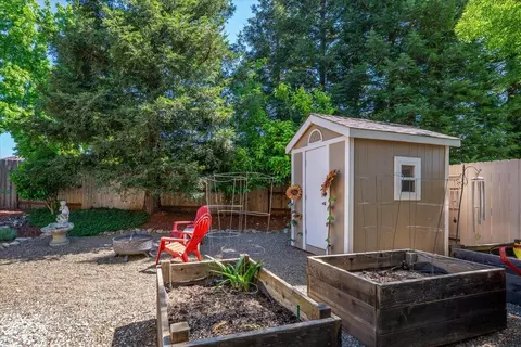 Exterior - 3647 Laver Ct, Redding, CA 96002 photo 15 of 32