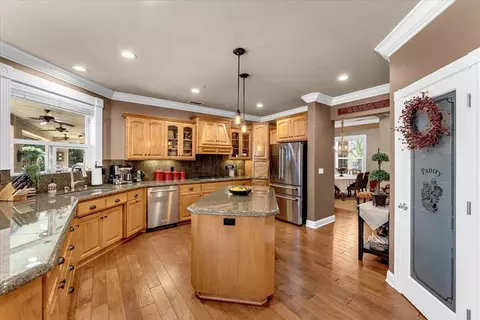 Kitchen - 3647 Laver Ct, Redding, CA 96002 photo 1 of 4