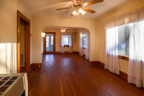 Living - 734 Douglass St, Red Bluff, CA 96080 photo 5 of 6