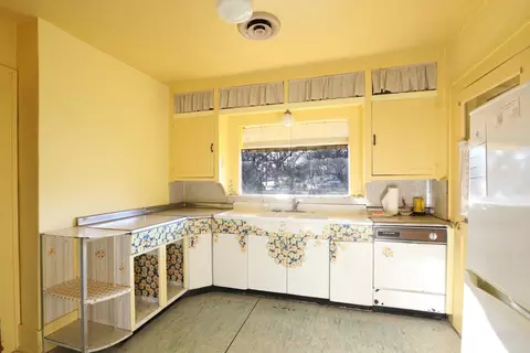 Kitchen - 734 Douglass St, Red Bluff, CA 96080 photo 2 of 2