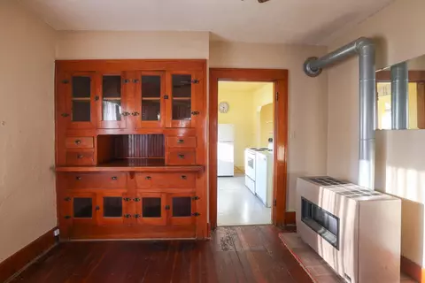 Living - 734 Douglass St, Red Bluff, CA 96080 photo 6 of 6