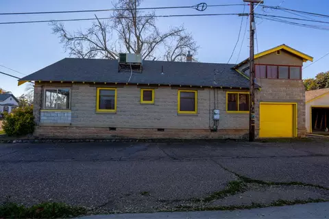 Exterior - 734 Douglass St, Red Bluff, CA 96080 photo 11 of 12
