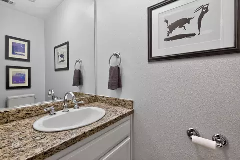 Bath - 11456 Wales Dr, Redding, CA 96003 photo 4 of 4