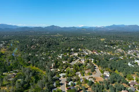 View/Area - 11456 Wales Dr, Redding, CA 96003 photo 3 of 3
