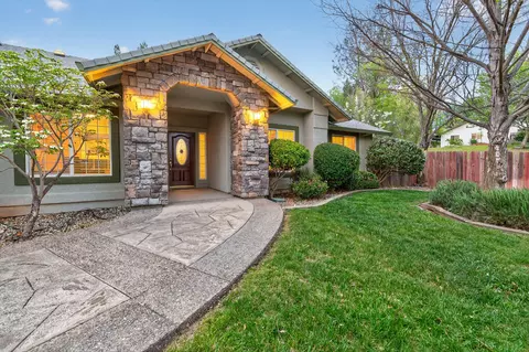 Exterior - 11456 Wales Dr, Redding, CA 96003 photo 3 of 12