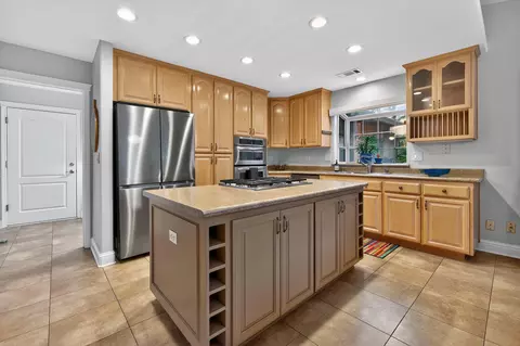 Kitchen - 11456 Wales Dr, Redding, CA 96003 photo 1 of 1
