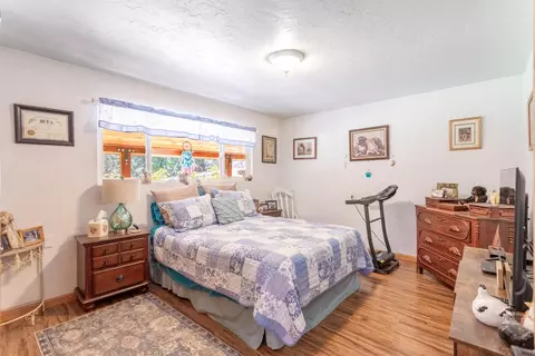 Bedroom - 30481 Rl Smith Logging Rd, Oak Run, CA 96069 photo 2 of 3