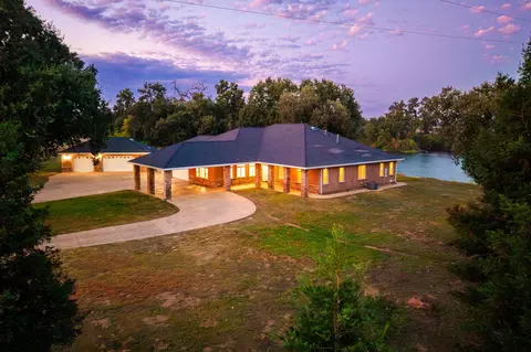 22890 Blue Jay Ln, Anderson, CA 96007