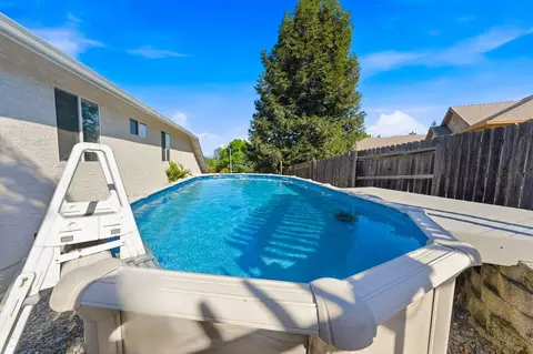 Exterior - 1030 Tulare Ct, Redding, CA 96003 photo 11 of 13