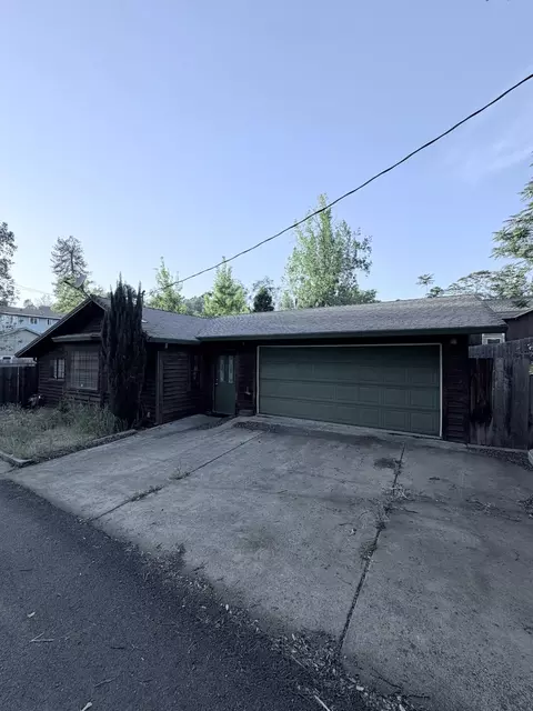 3985 Los Gatos Ave, Shasta Lake, CA 96019