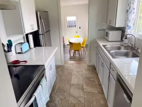 Kitchen - 135 Treasure Dr, Red Bluff, CA 96080 photo 2 of 2