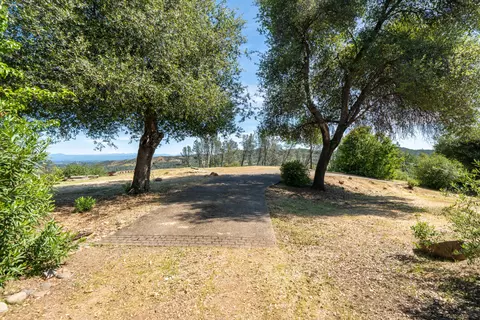 15809 Old Stage Coach Rd, Redding, CA 96001 photo 5